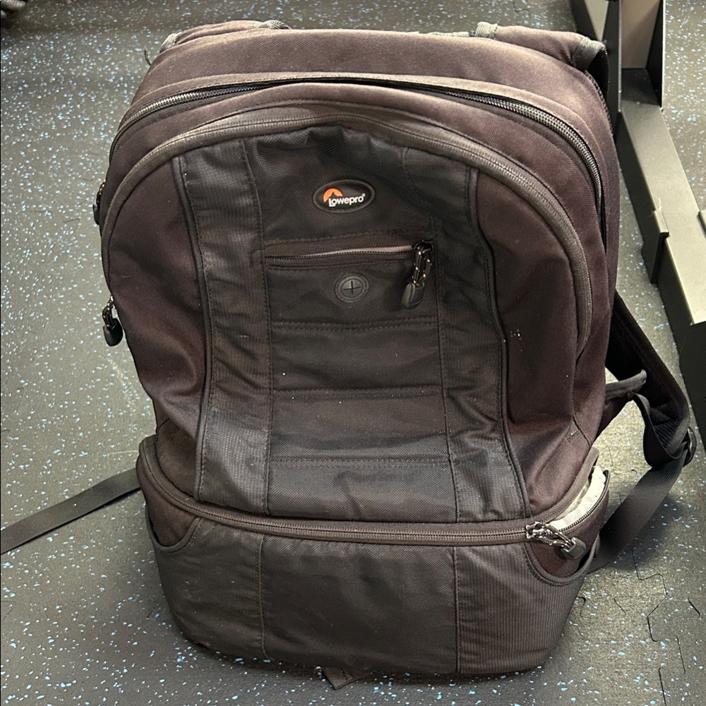 Lowepro Black Backpack CompuDaypack for Men